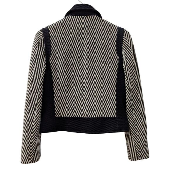 Judith & Charles Women's Black and Grey Chevron Collared Jacket Gold Zip Up - Picture 2 of 8